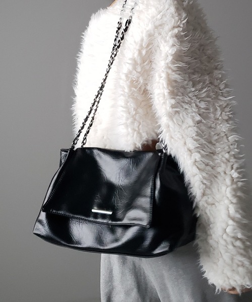 【関税込】 チェーン レザー ショルダーバッグ - ブラック 直営店限定】LEATHER CHAIN SHOULDER BAG/レザーチェーン