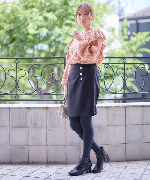 alotta(アロッタ)の「ダブル金ボタンスカート風パンツ(その他パンツ・レディース・ブラック/ベージュ・M/L/LL)」の9枚目の写真