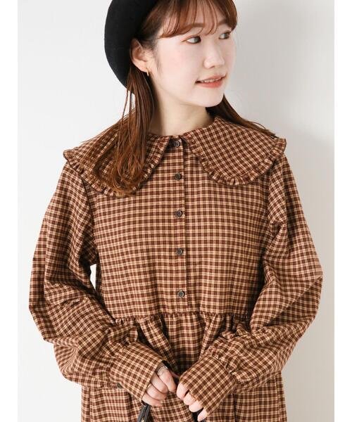 ehka sopo(エヘカソポ)の「ビッグ襟チェックワンピース(ワンピース・レディース・ブラウン/レッド/グリーン・F)」の2枚目の写真