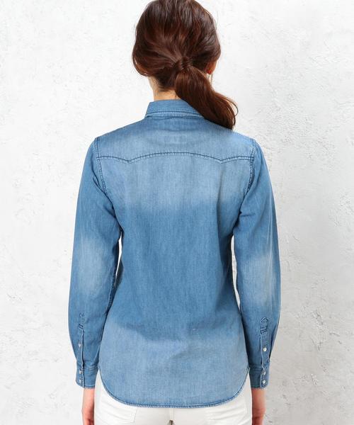 green label relaxing(グリーンレーベルリラクシング)の「GC INDIGO DNM ウエスタン シャツ◆(シャツ/ブラウス・レディース・ライトブルー/コバルトブルー・40/38)」の3枚目の写真