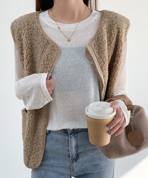 ABITOKYO(アビトーキョー)の「シアークルーネックトップス(Tシャツ/カットソー・レディース・ホワイト/ブラック/ベージュ・M/L/XL)」の6枚目の写真