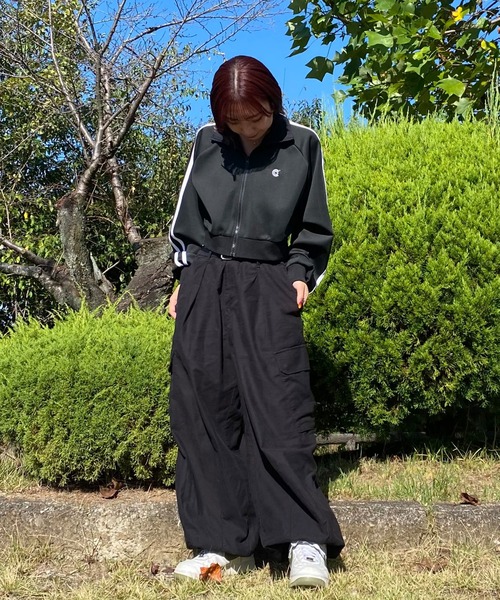 PICSAS（ピクサス）の「【PICSAS】ロゴ刺繍ショートトラックジャケット（ジャージ・レディース・ブラック/イエロー/ネイビー・M/L）」の16枚目の写真