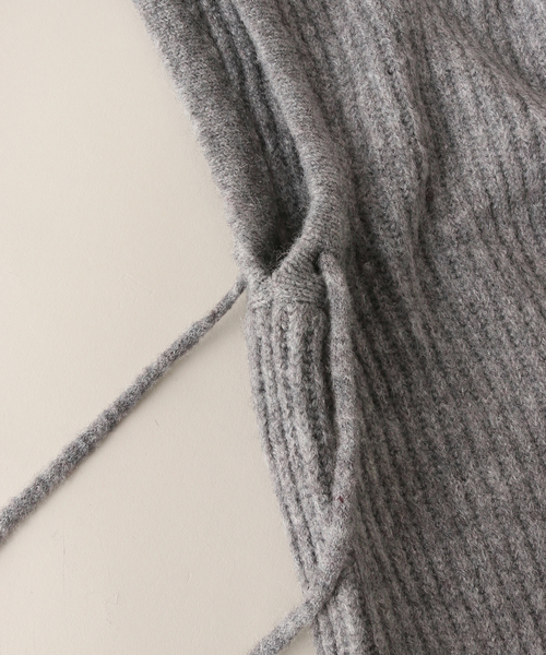 AP STUDIO（エーピーストゥディオ）の「ニットフーディ―（ネックウォーマー/スヌード・レディース・ライトグレー・FREE）」の7枚目の写真