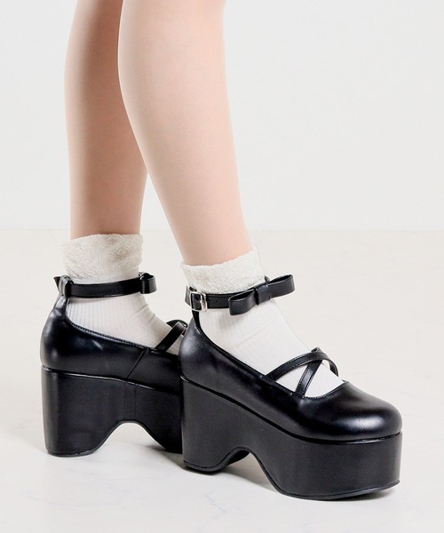LOVEHUNTER(ラブハンター)の「LOVEHUNTER/軽量厚底 +9.5cm クロスリボンストラップパンプス(1642)(パンプス・レディース・ブラック系2/ブラック系1・S/M/LL/L)」の1枚目の写真