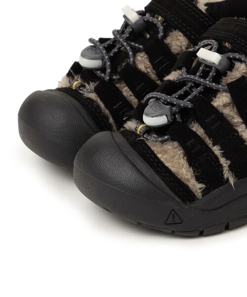 SHIPS(シップス)の「KEEN×THE PARK SHOP:NEWPORT SHOE(Children/Youth)(スニーカー・キッズ・ブラック・20)」の3枚目の写真