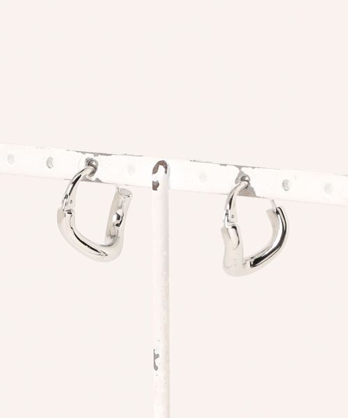 BIRTHDAY BAR（バースデイバー）の「Nuance Hoop Pierce（ピアス（両耳用）・レディース・シルバー/ゴールド・フリー）」の5枚目の写真