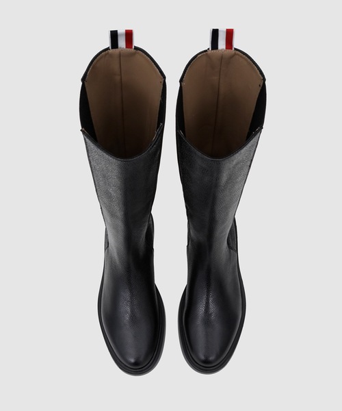 THOM BROWNE（トムブラウン）の「KNEE HIGH 4 BAR CHELSEA BOOT W/ LIGHTWEIGHT RUBBER SOLE IN PEBBLE GRAIN LEATHER（ブーツ・レディース・ブラック・38/37）」の5枚目の写真