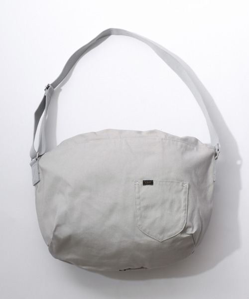 Lee(リー)の「Lee(リー)ブランドロゴプリント ドローストリングショルダーバッグ/メンズ レディース ユニセックス/ビッグショルダー(ショルダーバッグ・メンズ・オフホワイト/ブラック/ホワイト系その他/グレー・FREE)」の15枚目の写真