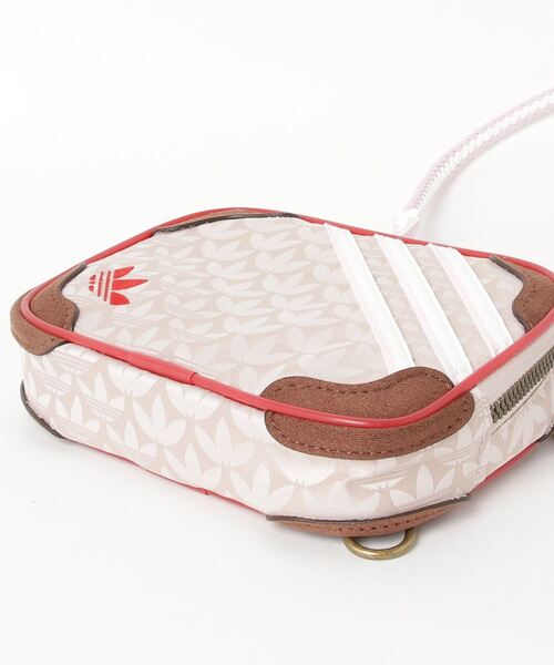 adidas（アディダス）の「トレフォイル モノグラム ジャカード スエード ミニエアライナーバッグ / アディダスオリジナルス adidas Originals（バックパック/リュック・レディース・ベージュ/ブラウン・FREE）」の9枚目の写真