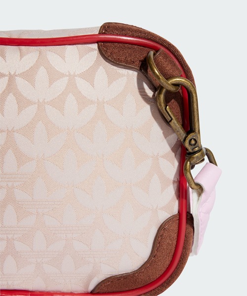 adidas（アディダス）の「トレフォイル モノグラム ジャカード スエード ミニエアライナーバッグ / アディダスオリジナルス adidas Originals（バックパック/リュック・レディース・ベージュ/ブラウン・FREE）」の7枚目の写真