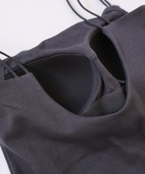 andme（アンドミー）の「【新色追加】カップ付きダブルストラップバックオープンキャミソール（キャミソール・レディース・ブラウン/キナリ/ブラック/セージグリーン/チャコールグレー/ベージュ/ネイビー・M）」の14枚目の写真