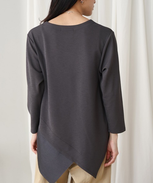 Bou Jeloud（ブージュルード）の「梨地プレーティングアシメ切替プルオーバー（Tシャツ/カットソー・レディース・ブルー/オフホワイト/チャコールグレー・FREE）」の17枚目の写真