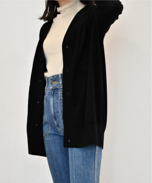 THEATRE PRODUCTS(シアタープロダクツ)の「シンボルロゴ刺繍ニットカーディガン(カーディガン/ボレロ・レディース・グレー/ホワイト/ブラック・FREE)」の5枚目の写真