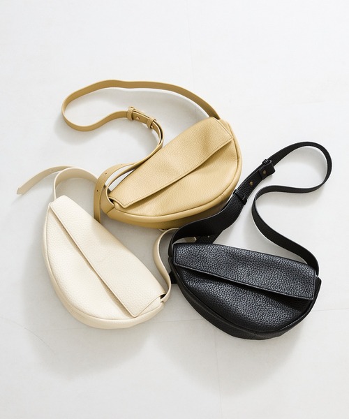 ORiental TRaffic（オリエンタルトラフィック）の「ソフトレザーボディーバッグ BA-222（ショルダーバッグ・レディース・ホワイト/ブラック/イエロー・ﾌﾘ-）」の3枚目の写真