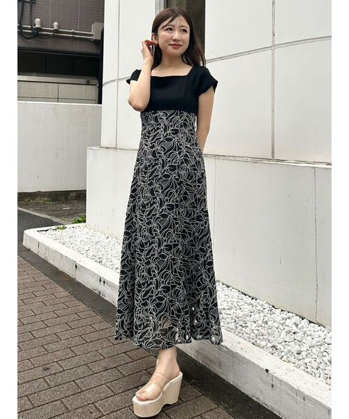 MERCURYDUO（マーキュリーデュオ）の「カットワーク刺繍ドッキングワンピース（ワンピース・レディース・オフホワイト/ベージュ/ブラック・MEDIUM/SMALL）」の9枚目の写真