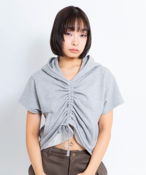 atmos pink（アトモスピンク）の「atmos pink シャーリング 半袖 フーディ（パーカー・レディース・レッド/ホワイト/グレー・FREE）」の11枚目の写真