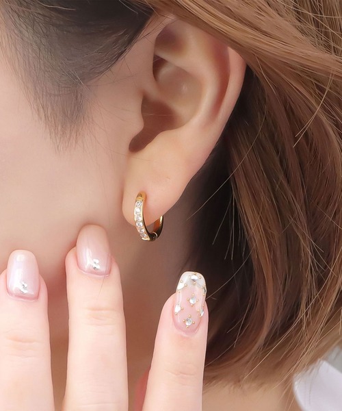 blackdia ocean（ブラックダイヤオーシャン）の「blackdia ocean ジルコニアラインピアス（ピアス（両耳用）・レディース・シルバー/ピンクゴールド/ゴールド・#10/#12）」の2枚目の写真