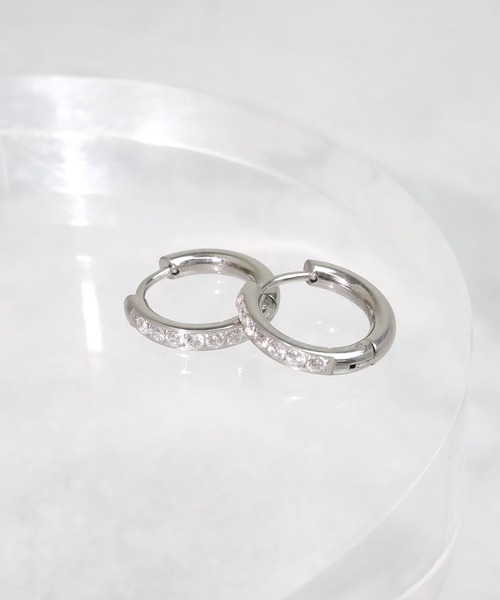 blackdia ocean（ブラックダイヤオーシャン）の「blackdia ocean ジルコニアラインピアス（ピアス（両耳用）・レディース・シルバー/ピンクゴールド/ゴールド・#10/#12）」の15枚目の写真