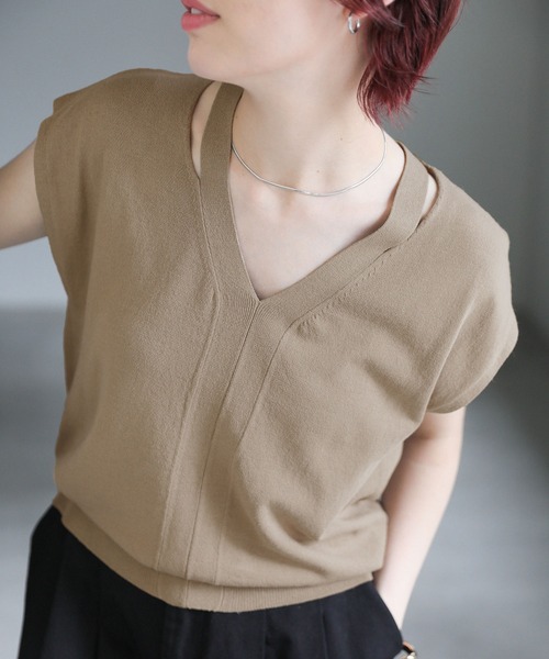 select MOCA（セレクトモカ）の「Vネックカットフレンチスリーブニット（ニット/セーター・レディース・グレイッシュベージュ/ブラック/オフホワイト・FREE）」の3枚目の写真