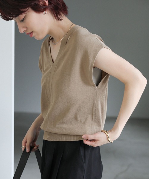 select MOCA（セレクトモカ）の「Vネックカットフレンチスリーブニット（ニット/セーター・レディース・グレイッシュベージュ/ブラック/オフホワイト・FREE）」の14枚目の写真