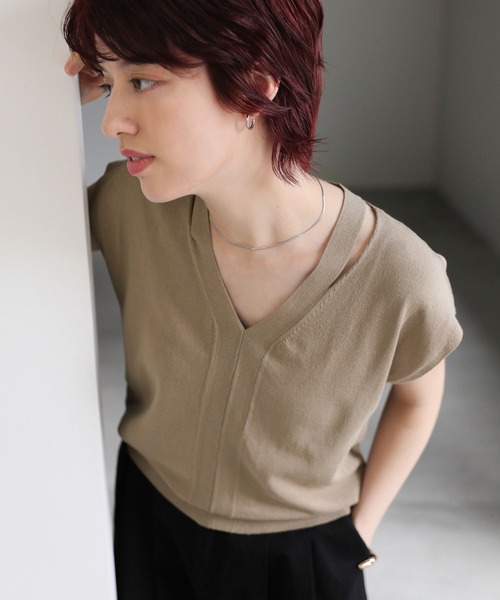 select MOCA（セレクトモカ）の「Vネックカットフレンチスリーブニット（ニット/セーター・レディース・グレイッシュベージュ/ブラック/オフホワイト・FREE）」の18枚目の写真