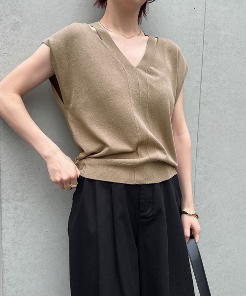 select MOCA（セレクトモカ）の「Vネックカットフレンチスリーブニット（ニット/セーター・レディース・グレイッシュベージュ/ブラック/オフホワイト・FREE）」の22枚目の写真