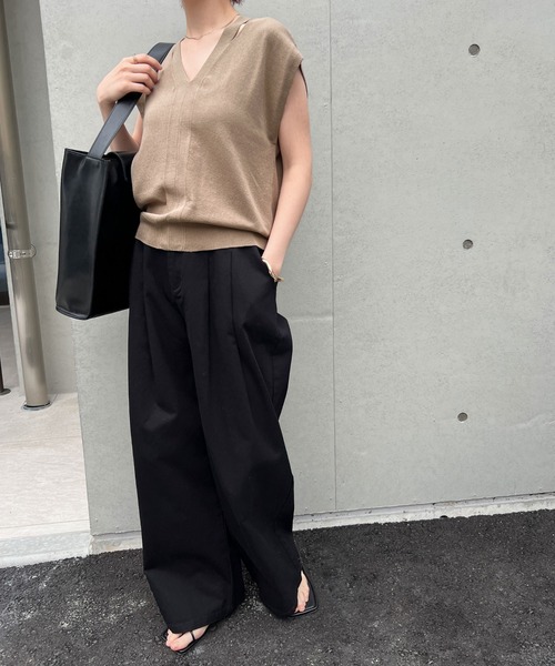 select MOCA（セレクトモカ）の「Vネックカットフレンチスリーブニット（ニット/セーター・レディース・グレイッシュベージュ/ブラック/オフホワイト・FREE）」の21枚目の写真