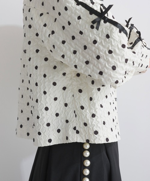 PICCIN(ピッチン)の「サッカードット袖リボンジャケット(ノーカラージャケット・レディース・オフホワイト/ブラック・M)」の22枚目の写真