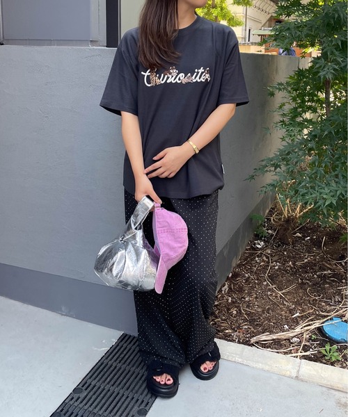 ENIM BY VICKY（エニムバイビッキー）の「イヌネコバック刺繍Tシャツ《洗濯機で洗える》（Tシャツ/カットソー・レディース・ホワイト/チャコールグレー/ホワイト系その他/ブラック系その他・M/L）」の19枚目の写真