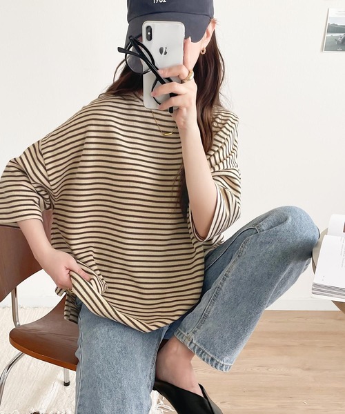 classicalelf(クラシカルエルフ)の「甘めもカジュアルも着こなせる定番item。サイドスリットボーダー半袖Tシャツ(Tシャツ/カットソー・レディース・ホワイト×ブラック/ベージュ系その他/ブラック×ホワイト・LARGE/MEDIUM/SMALL/X-LARGE)」の5枚目の写真