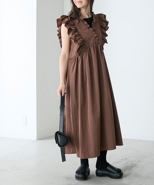 forksy.(フォルクシー)の「【forksy.】ナイロンタフタギャザーフリルワンピース(ワンピース・レディース・ブラック/アイボリー/ブラウン・FREE)」の20枚目の写真