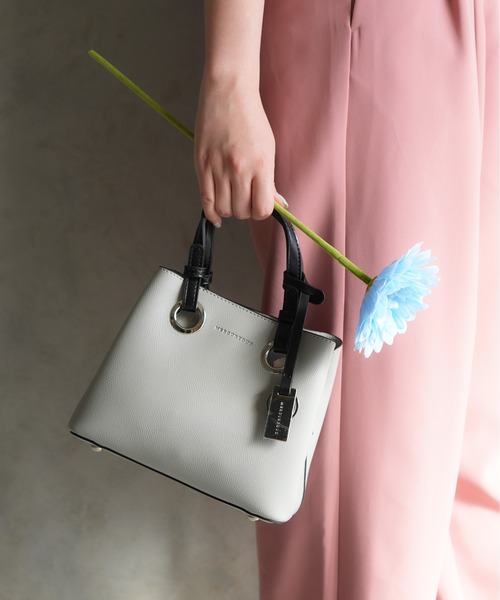 MERCURYDUO(マーキュリーデュオ)の「【MERCURYDUO/マーキュリーデュオ 】 メタル アイレット ミニハンドバッグ(ハンドバッグ・レディース・スモークピンク/グレイッシュベージュ/ブラック/オリーブ/シルバー/オフホワイト/ベージュ/ゴールド/キャメル/ブロンズ/ブルーグレー/アイボリー・FREE)」の8枚目の写真