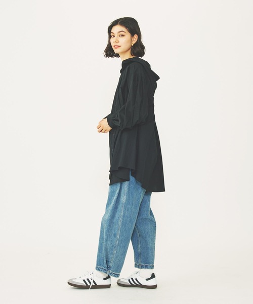 MILKFED.（ミルクフェド）の「HOODED GATHER SHIRTS（シャツ/ブラウス・レディース・ブラック/ライトブルー/ホワイト・ONE SIZE）」の8枚目の写真
