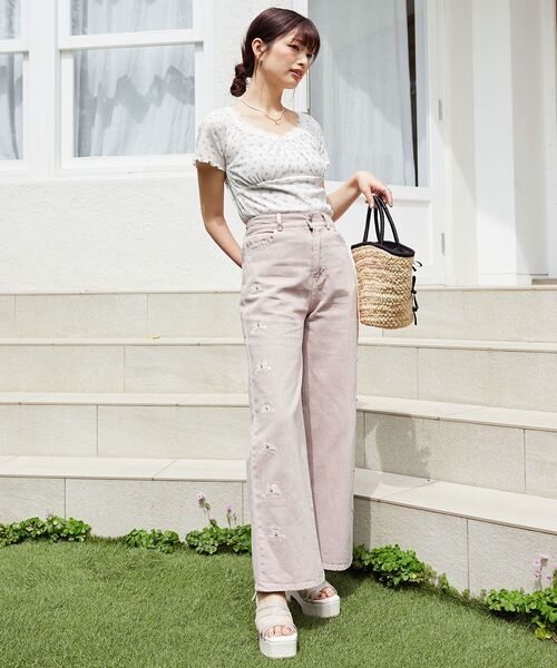 MAJESTIC LEGON（マジェスティックレゴン）の「ローズモチーフ付きTシャツ（Tシャツ/カットソー・レディース・ピンク系その他2/ブルー系その他2/イエロー系その他・MEDIUM）」の7枚目の写真