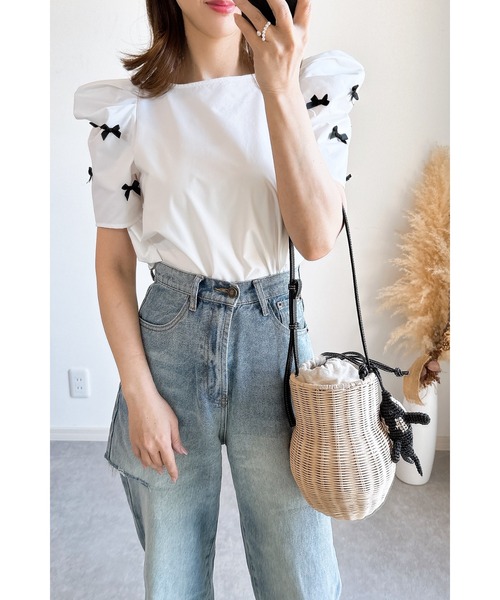 &. NOSTALGIA（アンドドットノスタルジア）の「【ZOZO限定】袖リボンモチーフカットソー（シャツ/ブラウス・レディース・オフホワイト/ブラック・M）」の17枚目の写真