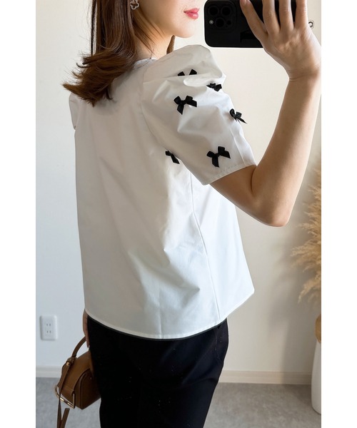 &. NOSTALGIA（アンドドットノスタルジア）の「【ZOZO限定】袖リボンモチーフカットソー（シャツ/ブラウス・レディース・オフホワイト/ブラック・M）」の6枚目の写真