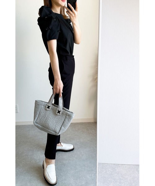 &. NOSTALGIA（アンドドットノスタルジア）の「【ZOZO限定】袖リボンモチーフカットソー（シャツ/ブラウス・レディース・オフホワイト/ブラック・M）」の10枚目の写真