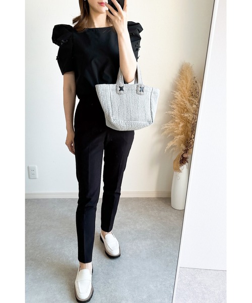 &. NOSTALGIA（アンドドットノスタルジア）の「【ZOZO限定】袖リボンモチーフカットソー（シャツ/ブラウス・レディース・オフホワイト/ブラック・M）」の8枚目の写真