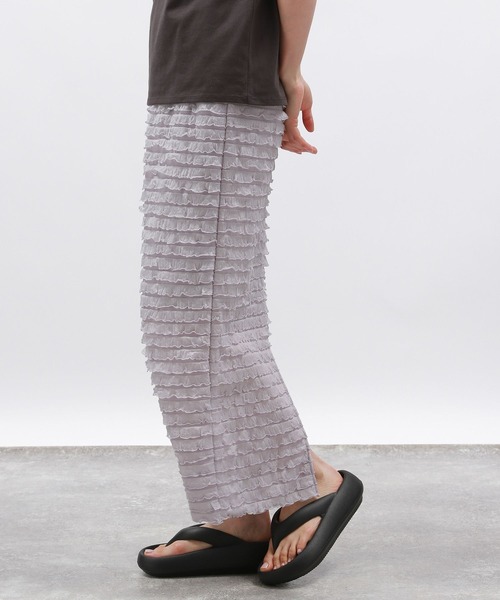 LAKOLE（ラコレ）の「フリルナロースカート / 131856（スカート・レディース・ブラック/オフホワイト/グレー・SMALL/MEDIUM）」の11枚目の写真