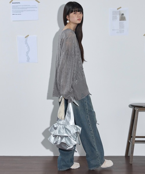 THE YOn(ザヨン)の「リボンモチーフダメージデニムパンツ(デニムパンツ・レディース・ライトブルー/ブルー・S/M)」の20枚目の写真