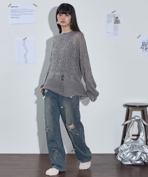 THE YOn(ザヨン)の「リボンモチーフダメージデニムパンツ(デニムパンツ・レディース・ライトブルー/ブルー・S/M)」の21枚目の写真
