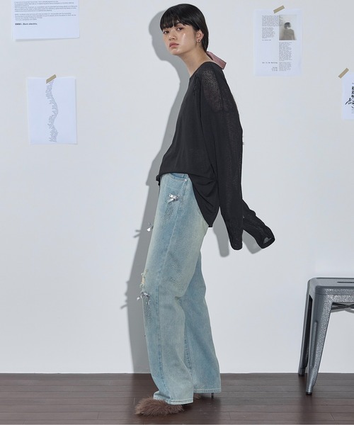 THE YOn(ザヨン)の「リボンモチーフダメージデニムパンツ(デニムパンツ・レディース・ライトブルー/ブルー・S/M)」の10枚目の写真