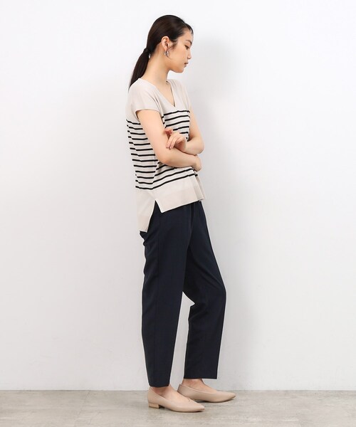 OPAQUE.CLIP(オペークドットクリップ)の「◆クールタッチVネックフレンチスリーブニット【UVケア/接触冷感/洗濯機洗い可】(ニット/セーター・レディース・ベージュ系その他5/ブラック/ブルー系その他/ベージュ・42/40/38)」の16枚目の写真