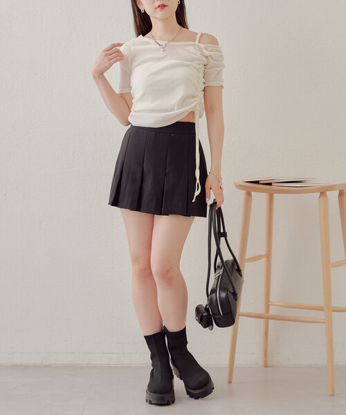 Chico（チコ）の「5分袖ワンショルチョーカーロンT（Tシャツ/カットソー・レディース・ピンク/ブラウン/ライトグレー/アイボリー・FREE）」の6枚目の写真