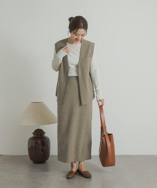 URBAN RESEARCH DOORS（アーバンリサーチドアーズ）の「『UR TECH DRYLUXE』ストレートスカート（スカート・レディース・カーキ/ブラック・MEDIUM）」の11枚目の写真