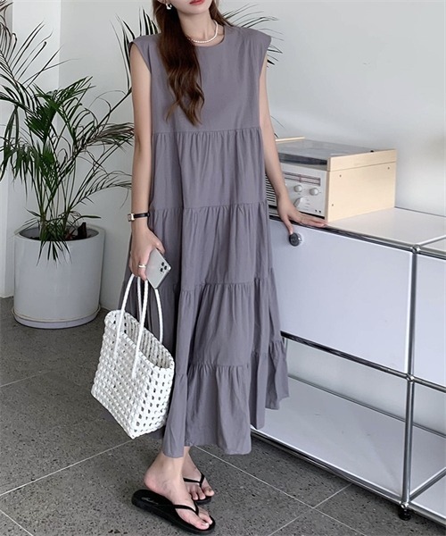 FREE STYLISTS（フリー スタイリスト）の「ノースリーブティアードワンピース（ワンピース・レディース・ダークネイビー/ピンク/ベージュ/グレー/ブラック・FREE）」の21枚目の写真