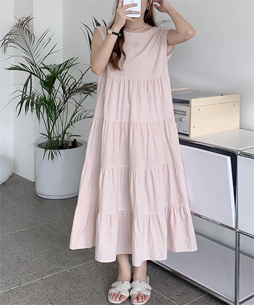 FREE STYLISTS（フリー スタイリスト）の「ノースリーブティアードワンピース（ワンピース・レディース・ダークネイビー/ピンク/ベージュ/グレー/ブラック・FREE）」の19枚目の写真