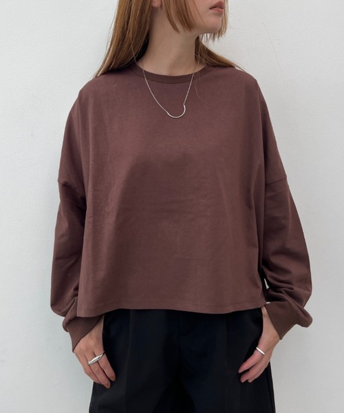 y/m(イム)の「ワイドショートカットトップス(Tシャツ/カットソー・レディース・アイボリー/ブラック/ベージュ/ブラウン・FREE)」の5枚目の写真