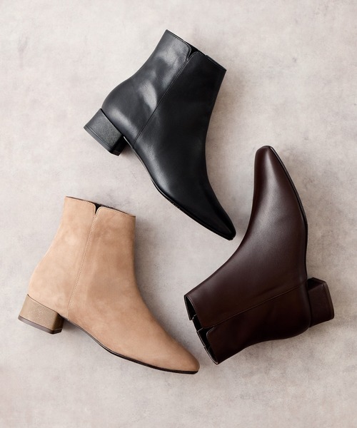 HIMIKO（ヒミコ）の「【Made in Japan】サイドVカットショートブーツ/641412（ブーツ・レディース・ベージュ/ダークブラウン/ブラック・22.5cm/23.0cm/23.5cm/24.0cm/24.5cm/25.0cm/22.0cm/25.5cm/21.5cm/26.0cm/26.5cm）」の3枚目の写真