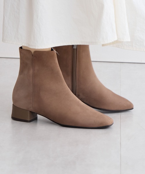 HIMIKO（ヒミコ）の「【Made in Japan】サイドVカットショートブーツ/641412（ブーツ・レディース・ベージュ/ダークブラウン/ブラック・22.5cm/23.0cm/23.5cm/24.0cm/24.5cm/25.0cm/22.0cm/25.5cm/21.5cm/26.0cm/26.5cm）」の18枚目の写真